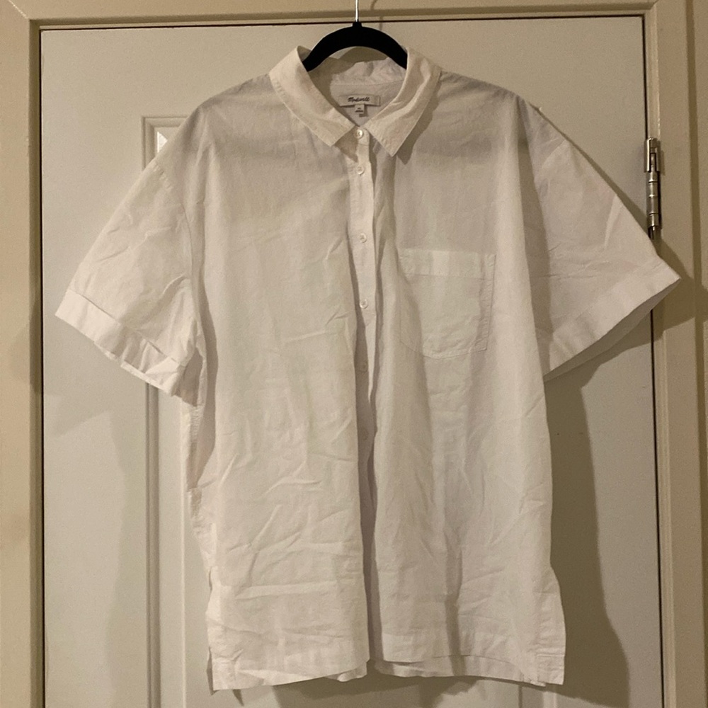 Madewell short sleeve one pocket shirt